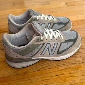 New Balance 990v5 Classic Gray Shoes